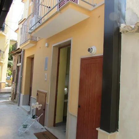 Antico Vicolo فندق مبيت وإفطار