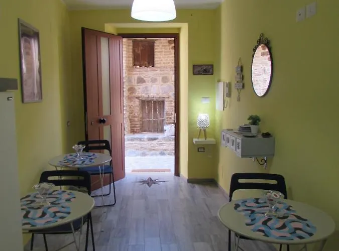 Antico Vicolo Alojamento de Acomodação e Pequeno-almoço Scilla